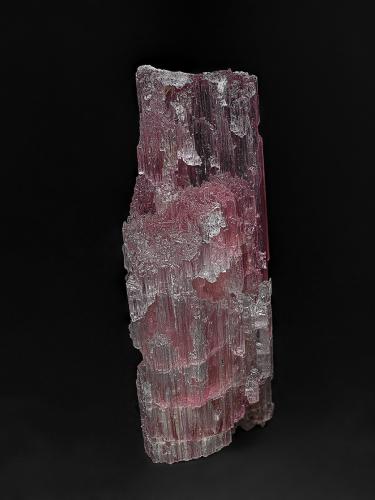 Elbaite<br />Cryo-Genie Mine, Warner Springs, Warner Springs District, San Diego County, California, USA<br />5.5 x 2.4 cm<br /> (Author: am mizunaka)