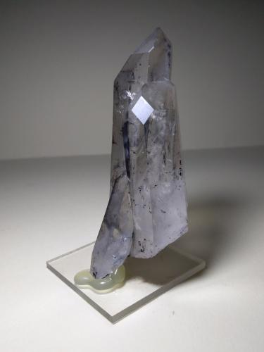 Quartz<br />Betafo District, Vakinankaratra Region, Madagascar<br />10 x 4 cm<br /> (Author: Sante Celiberti)