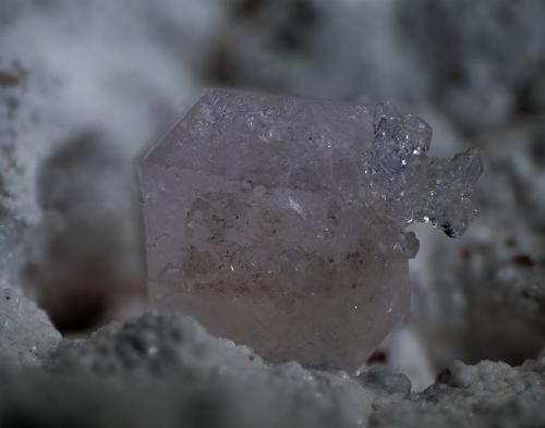 Fluorapophyllite<br />Jalgaon District, Maharashtra, India<br />x-tal = 19 mm<br /> (Author: Rob Schnerr)