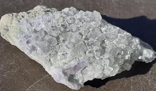 Fluorite<br />Chengnan tunnel (construction site), Wuyishan, Nanping Prefecture, Fujian Province, China<br />6 x 3 cm<br /> (Author: Volkmar Stingl)