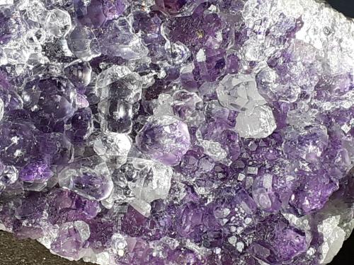 Fluorite, Quartz<br />Chengnan tunnel (construction site), Wuyishan, Nanping Prefecture, Fujian Province, China<br />6,5 x 4 cm<br /> (Author: Volkmar Stingl)