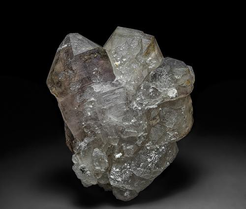 Quartz (variety amethyst), Quartz (variety smoky quartz)<br />Reel Mine, Iron Station, Lincoln County, North Carolina, USA<br />8.7 x 10.1 x 2.8 cm<br /> (Author: am mizunaka)
