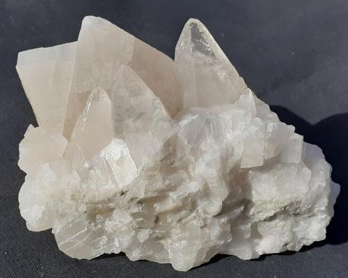 Calcite<br />Wuyi tunnel north (construction site), Wuyishan, Nanping Prefecture, Fujian Province, China<br />13 x 9 cm<br /> (Author: Volkmar Stingl)