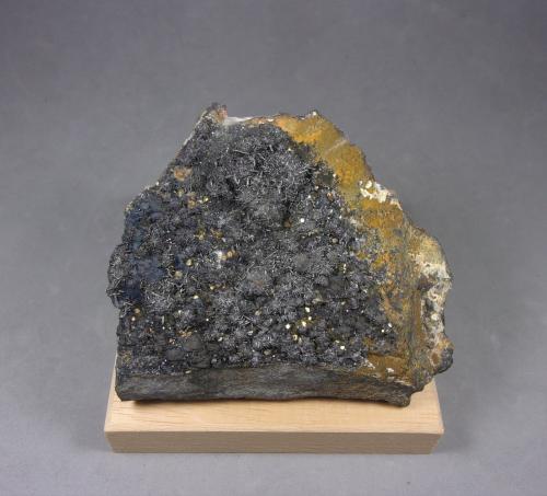 Cilindrita<br />Mina Itos, Ciudad de Oruro, Provincia Cercado, Departamento Oruro, Bolivia<br />8,4 x 7 x 3,6 cm.<br /> (Autor: J. G. Alcolea)