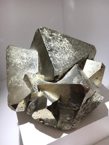 Pyrite<br />Huanzala Mine, Huallanca District, Dos de Mayo Province, Huánuco Department, Peru<br />8 cm edge for two main crystals<br /> (Author: Jean Suffert)