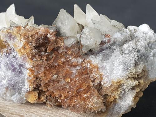 Calcite, Fluorite<br />Yongping Mine, Yongping, Yanshan, Shangrao Prefecture, Jiangxi Province, China<br />FoV 5 x 3,5 cm<br /> (Author: Volkmar Stingl)