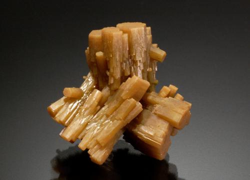 Pyromorphite<br />Resuperferolítica claim, Cerro de la Canaleja, Santa Eufemia, Comarca Los Pedroches, Córdoba, Andalusia, Spain<br />2.2 x 2.1 cm<br /> (Author: Michael Shaw)