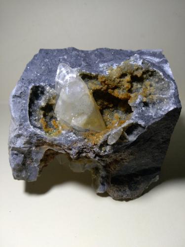 Calcita<br />Niu Corbu Quarry, Noragugume, Nuoro Province, Sardinia/Sardegna, Italy<br />115 x 98 mm<br /> (Autor: Sante Celiberti)