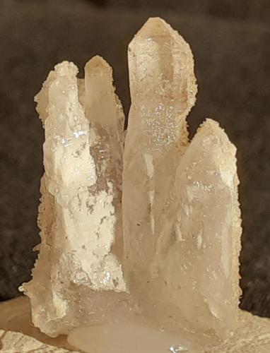 Quartz, Natrolite<br />Capurru Quarry, Osilo, Sassari Province, Sardinia/Sardegna, Italy<br />2 x 1,3 cm<br /> (Author: Volkmar Stingl)
