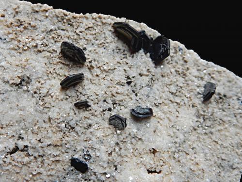 Hematite<br />Switzerland<br />10 mm x 5 mm x 2 mm<br /> (Author: Dany Mabillard)