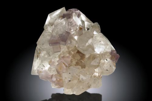 Cuarzo, Fluorita<br />Zona minera de Berbes, Berbes, Ribadesella, Comarca Oriente, Principado de Asturias (Asturias), España<br />18.5x18cm, cristales hasta 11.5x7cm<br /> (Autor: Raul Vancouver)