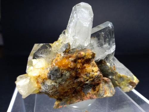 Baryte, Smithsonite (variety Monheimite)<br />Montevecchio Mines, Arbus, Medio Campidano Province, Sardinia/Sardegna, Italy<br />60 x 46 mm<br /> (Author: Sante Celiberti)