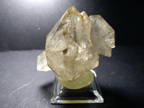 Quartz<br />Lechang Mine, Lechang, Shaoguan Prefecture, Guangdong Province, China<br />47 x 45 mm<br /> (Author: Sante Celiberti)