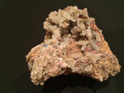 Smithsonite<br />Touissit, Distrito Touissit, Provincia Jerada, Región Oriental, Marruecos<br />120 mm X 115 mm X 90 mm<br /> (Author: Robert Seitz)