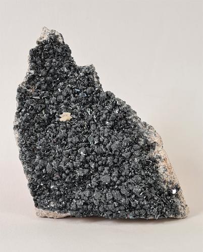 Magnetite<br />Zgounder Mine, Jebel Siroua, Taroudant Province, Souss-Massa Region, Morocco<br />90mm x 75mm x 60 mm<br /> (Author: Philippe Durand)