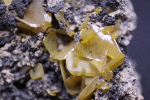 Wulfenite<br />Tecoma District, Elko County, Nevada, USA<br />40mm x 31mm x 20mm. Close up.<br /> (Author: Firmo Espinar)
