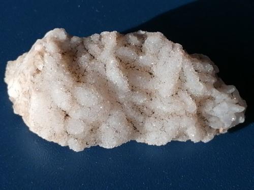 Calcita, Cuarzo.<br />Agaete, Gran Canaria, Provincia de Las Palmas, Canarias, España<br />8 x 4 cm.<br /> (Autor: Rafael varela olveira)