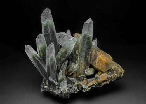 Quartz, Actinolite (variety byssolite)<br />Zeballos, Strathcona Regional District, Vancouver Island, British Columbia, Canada<br />8.8 x 6.2 x 8.4 cm<br /> (Author: am mizunaka)