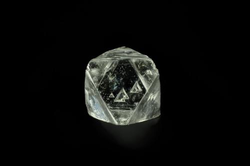 Diamond<br />Mirny Mine, Mirny, Mirninsky District, Sakha Republic (Yakutia), Russia<br />2,8 x 1,8 mm<br /> (Author: Benj)