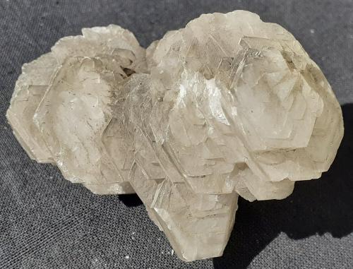Calcite<br />Charcas, Municipio Charcas, San Luis Potosí, Mexico<br />5,5 x 4,5 cm<br /> (Author: Volkmar Stingl)