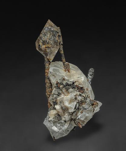 Quartz, Calcite, Marcasite<br />Treasure Mountain Diamond Mine, Little Falls, Herkimer County, New York, USA<br />5.4 x 2.6 cm<br /> (Author: am mizunaka)