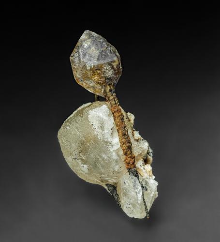 Quartz, Calcite, Marcasite<br />Treasure Mountain Diamond Mine, Little Falls, Herkimer County, New York, USA<br />5.4 x 2.6 cm<br /> (Author: am mizunaka)