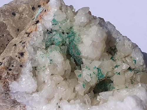 Malachite, Calcite<br />Ringenwechsel Mining District, Troi, District Schwaz, Inn Valley, North Tyrol, Tyrol/Tirol, Austria<br />FoV 3,5 x 2 cm<br /> (Author: Volkmar Stingl)