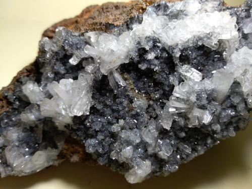 Hemimorfita<br />Montevecchio Mines, Arbus, Medio Campidano Province, Sardinia/Sardegna, Italy<br />112 x 60 mm<br /> (Autor: Sante Celiberti)