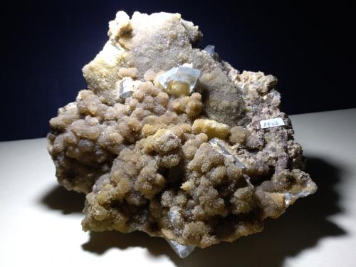 Baryte, Smithsonite (variety monheimite)<br />Miniera Montevecchio, Arbus, Provincia Medio Campidano, Cerdeña/Sardegna, Italia<br />18 x 16,5 cm<br /> (Author: Sante Celiberti)