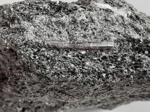 Rutile<br />Valle Habach, Hohe Tauern, Salzburgo/Salzburg, Austria<br />Crystal length 1,6 cm<br /> (Author: Volkmar Stingl)
