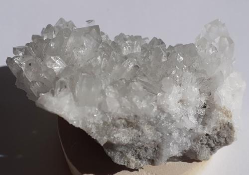 Quartz<br />Baimashan tunnel (construction site), Qianbaxia, Wuyishan, Nanping Prefecture, Fujian Province, China<br />5 x 3,5 cm<br /> (Author: Volkmar Stingl)