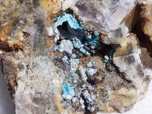 Chrysocolla, Calcite, Fluorite<br />Yongping Mine, Yongping, Yanshan, Shangrao Prefecture, Jiangxi Province, China<br />6 x 5,5 cm<br /> (Author: Volkmar Stingl)