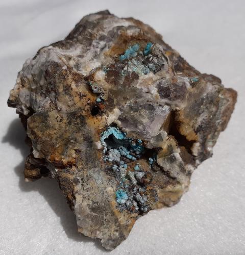 Chrysocolla, Calcite, Fluorite<br />Yongping Mine, Yongping, Yanshan, Shangrao Prefecture, Jiangxi Province, China<br />6 x 5,5 cm<br /> (Author: Volkmar Stingl)