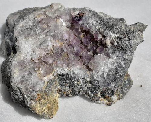 Fluorite<br />Yongping Mine, Yongping, Yanshan, Shangrao Prefecture, Jiangxi Province, China<br />6 x 4,5 cm<br /> (Author: Volkmar Stingl)