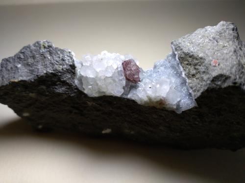 Epistilbite, Calcite<br />Su Marralzu Quarry, Osilo, Sassari Province, Sardinia/Sardegna, Italy<br />92 x 45 mm<br /> (Author: Sante Celiberti)