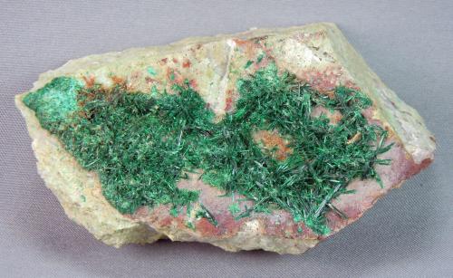 Brochantite<br />Morenci Mine, Morenci, Copper Mountain District, Shannon Mountains, Greenlee County, Arizona, USA<br />7.2cm x 4.5cm<br /> (Author: rweaver)