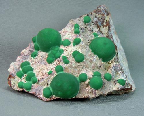 Malachite<br />Morenci Mine, Northwest Extension, Morenci, Copper Mountain District, Shannon Mountains, Greenlee County, Arizona, USA<br />6.5cm x 5.5cm<br /> (Author: rweaver)