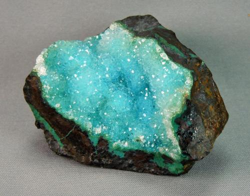 Quartz on Chrysocolla<br />Old Dominion Mine, Old Dominion vein system, Buffalo Hill, Globe, Globe-Miami District, Gila County, Arizona, USA<br />6.0cm x 5.0cm<br /> (Author: rweaver)