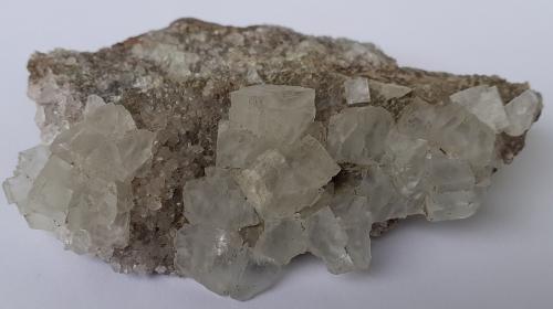 Fluorite, Quartz<br />Wudun Quarry, Wuyishan, Nanping Prefecture, Fujian Province, China<br />7 x 5 cm<br /> (Author: Volkmar Stingl)