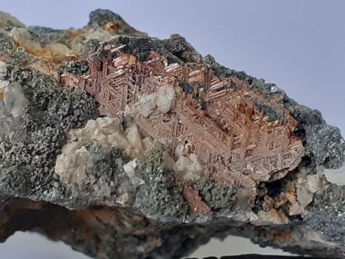 Rutile<br />Habach Valley, Hohe Tauern, Salzburg, Austria<br />4 x 2 cm<br /> (Author: Volkmar Stingl)