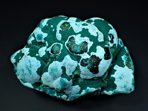 Malachite, Chrysocolla, Plancheite, Heterogenite<br />Mashamba West Mine, Kolwezi District, Lualaba, Katanga Copper Crescent, Katanga (Shaba), Democratic Republic of the Congo (Zaire)<br />120 mm x 75 mm x 65 mm<br /> (Author: Don Lum)