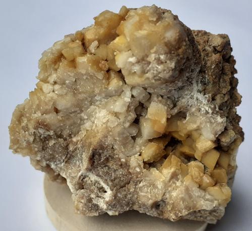 Magnesite<br />Magnesite deposit, Bürglkopf, Hochfilzen, Kitzbühel District, North Tyrol, Tyrol/Tirol, Austria<br />4 x 4 cm<br /> (Author: Volkmar Stingl)