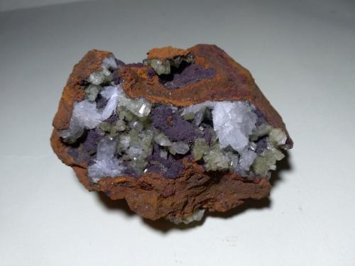 Adamite, Hemimorphite, Calcite<br />Ojuela Mine, Mapimí, Municipio Mapimí, Durango, Mexico<br />91 x 76 mm<br /> (Author: Sante Celiberti)