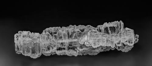 Quartz<br />Tole, Wana, South Waziristan, Khyber Pakhtunkhwa Province, Pakistan<br />19.7 x 5.0 cm<br /> (Author: am mizunaka)