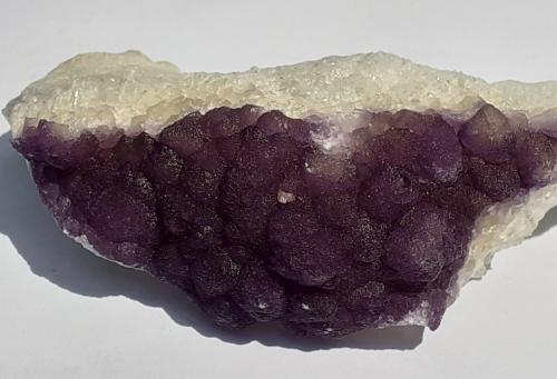 Fluorite<br />Baimashan tunnel (construction site), Qianbaxia, Wuyishan, Nanping Prefecture, Fujian Province, China<br />6 x 2 cm<br /> (Author: Volkmar Stingl)