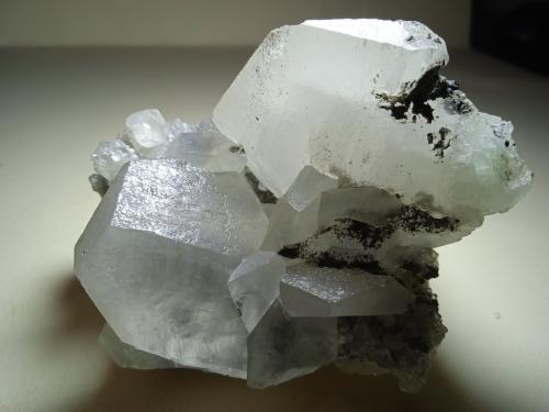 Fluorite, Calcite<br />Xianghuapu Mine, Xianghualing Sn-polymetallic ore field, Linwu, Chenzhou Prefecture, Hunan Province, China<br />82 x 80 mm<br /> (Author: Sante Celiberti)