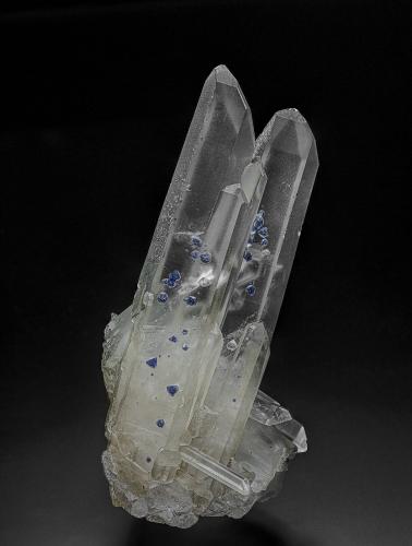 Quartz, Fluorite<br />Amborompotsy, Ambatofinandrahana District, Amoron'i Mania Region, Madagascar<br />13.0 x 6.4 cm<br /> (Author: am mizunaka)