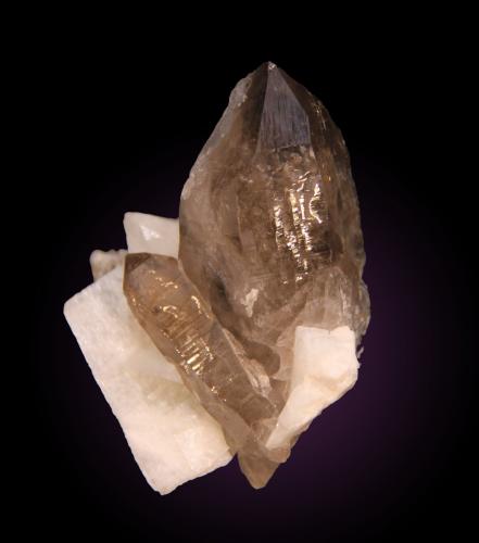 Cuarzo (variedad ahumado) y Ortoclasa (variedad adularia)<br />Glaciar Innergschlöss, Valle Tauern, Tirol Este, Tirol, Austria<br />78mm x 94mm x 65mm<br /> (Autor: Firmo Espinar)