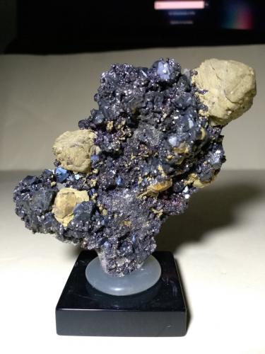 Sphalerite, Calcite, Pyrite<br />Huanzala Mine, Huallanca District, Dos de Mayo Province, Huánuco Department, Peru<br />88 x 51 mm<br /> (Author: Sante Celiberti)