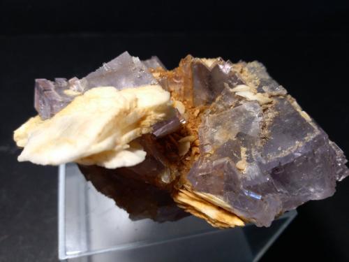 Fluorite, Baryte<br />Berbes mining area, Berbes, Ribadesella, Comarca Oriente, Principality of Asturias (Asturias), Spain<br />88 x 67 mm<br /> (Author: Sante Celiberti)